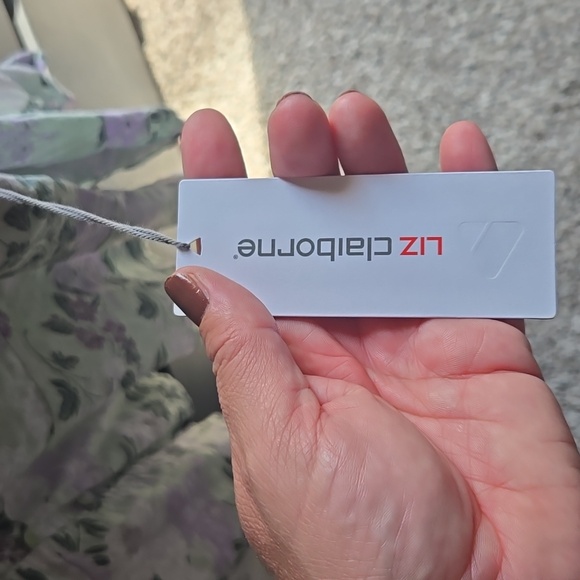 Liz Claiborne Cream Floral Wrap Blouse - Picture 5 of 7